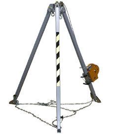 小區管井作業中起重三腳架的安裝方法